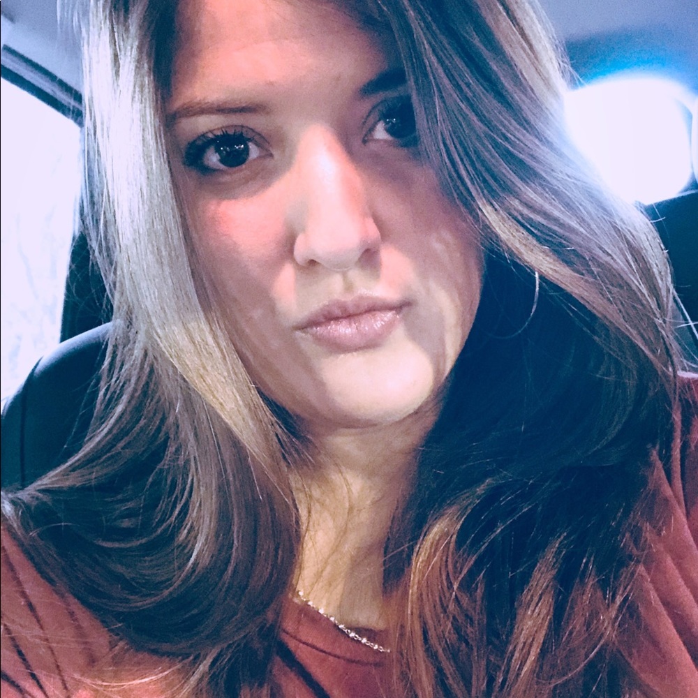 Meet your Posher, Andrea